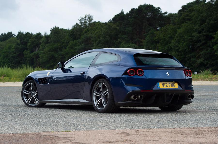 Ferrari GTC4Lusso 2016 года  (UK) (фото 4 из 19)